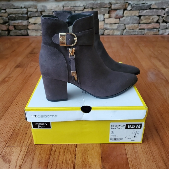 🆕🎁Liz Claiborne Cornelia Pointed Toe Ankle Boot - Picture 3 of 6